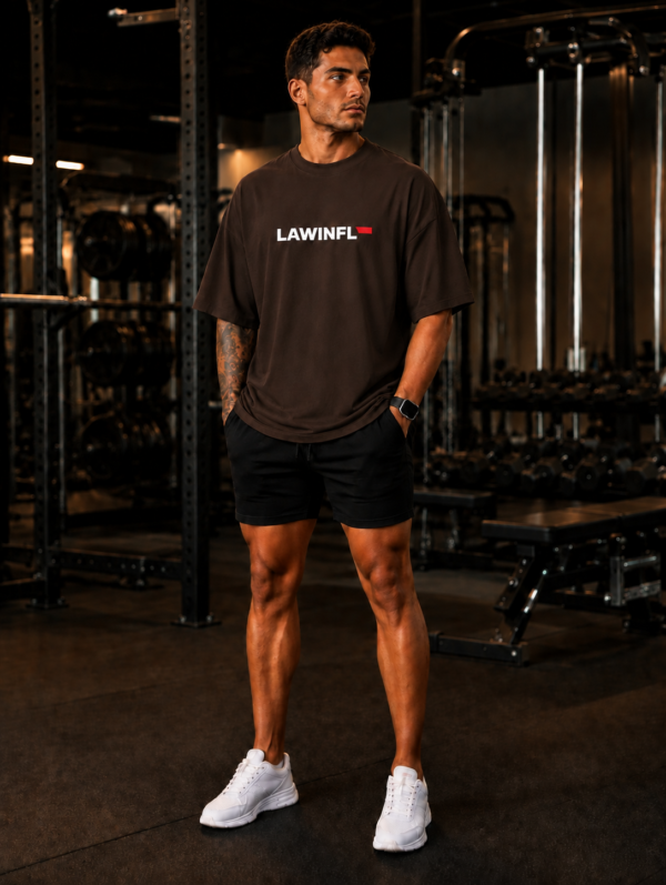 camiseta-marrom-masculina-com-estampa-academia-v2 Camiseta Oversized Suedine LAWINFLY
